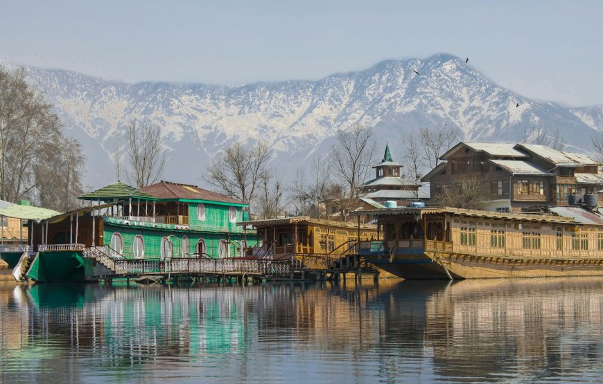 Kashmir Tour 5 Nights 6 Day Package