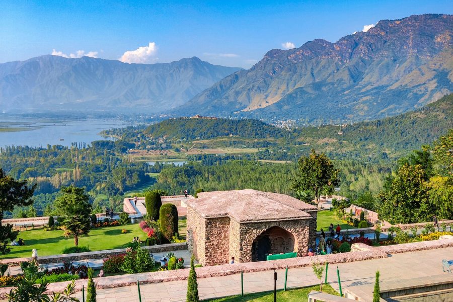 Kashmir Tour 5 Nights 6 Day Package